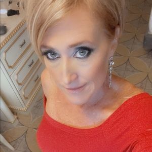 Meet your Posher, Debra